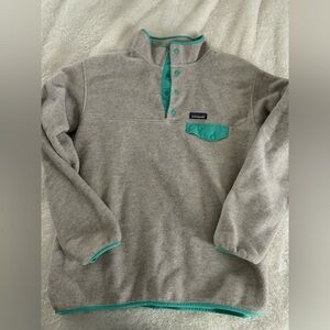 Patagonia Cream and Teal Synchilla Fleece